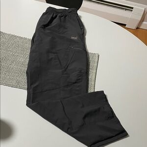 Everlast sport light weight sweats size large. Good condition